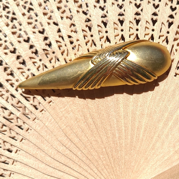 Jewelry - Vintage Brooch